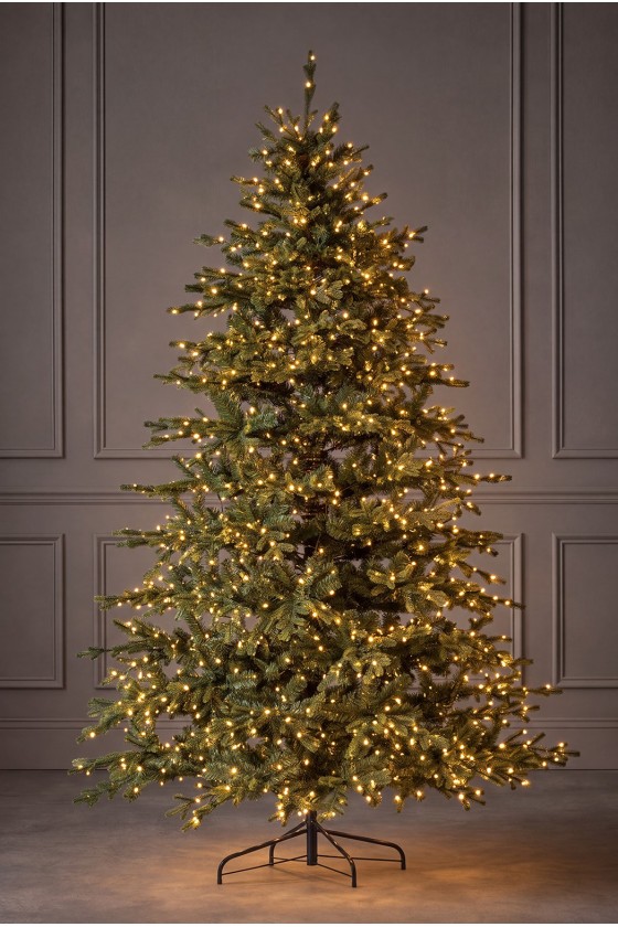 Sztuczna choinka Rubina Mix PE 210 cm w oświetleniu LED