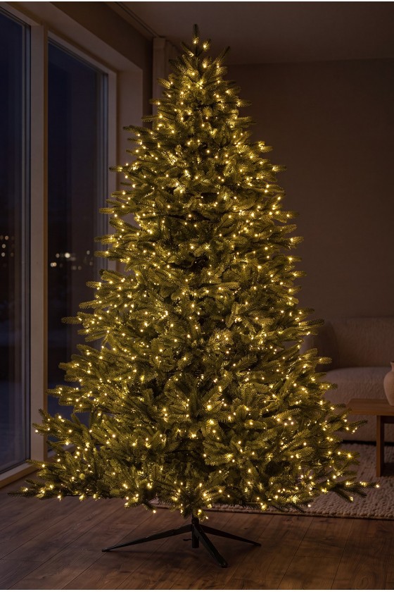 Sztuczna choinka Noel Mix PE 240 cm w oświetleniu LED